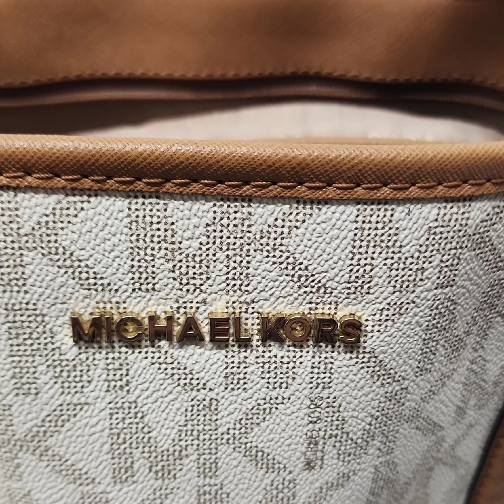 Michael Kors Logo Monogram Jet Set Beige and Brown Tote Bag Classic Style - Picture 2 of 16